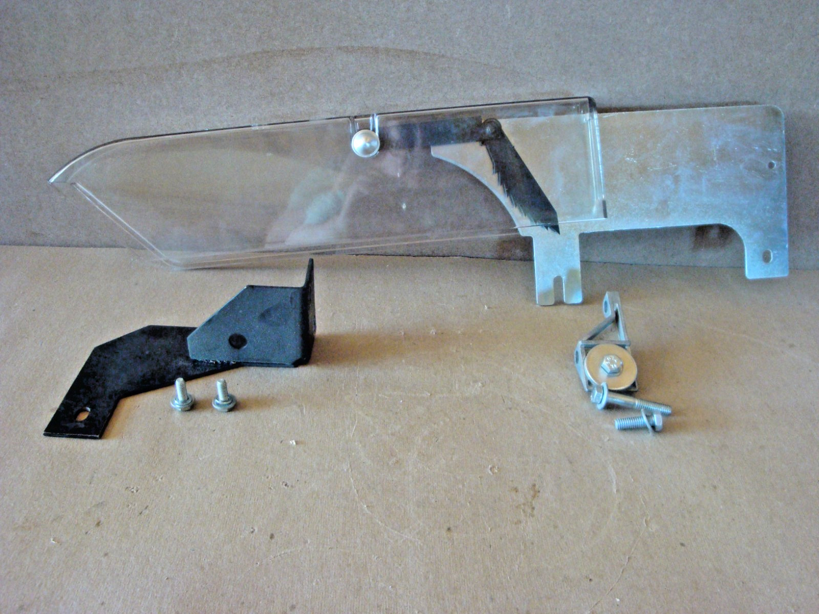 Blade Guard for Delta Contractor Table Saws 34-410. With hardware.