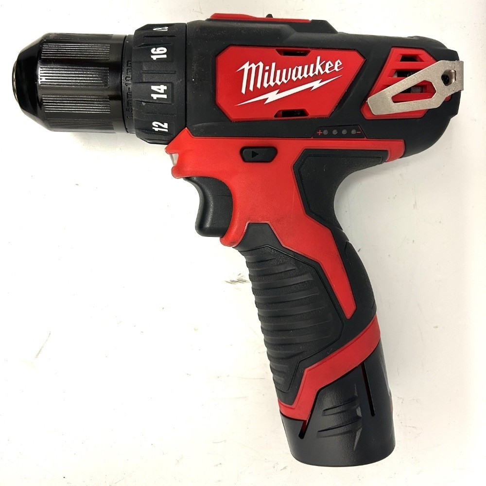 Milwaukee 2407-20 M12 12V Li-Ion Cordless 3/8&Prime; Drill/Driver