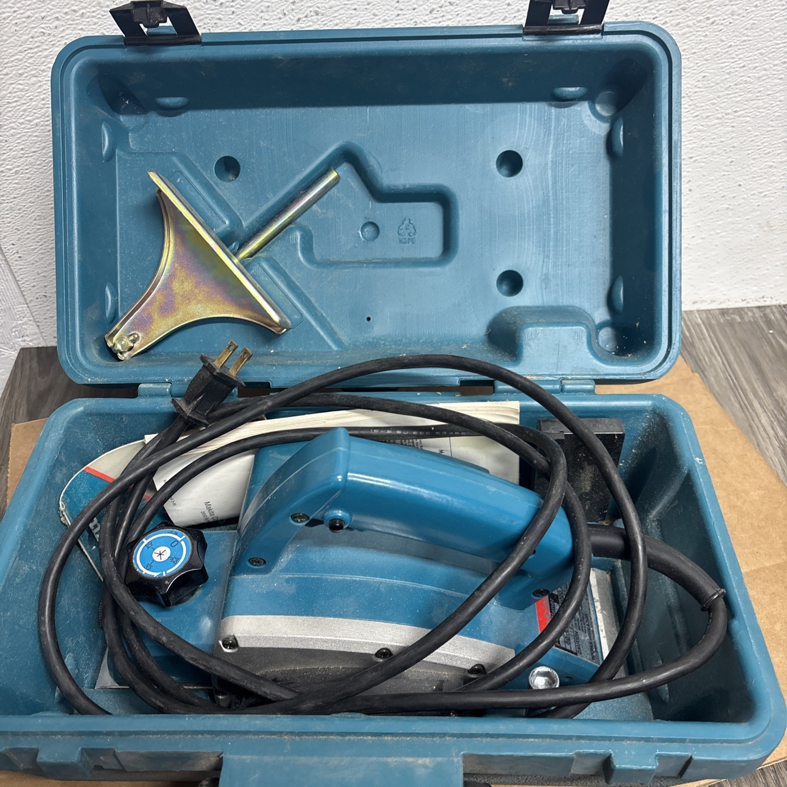 Makita Power Planer N1900B with Hard Case #W6