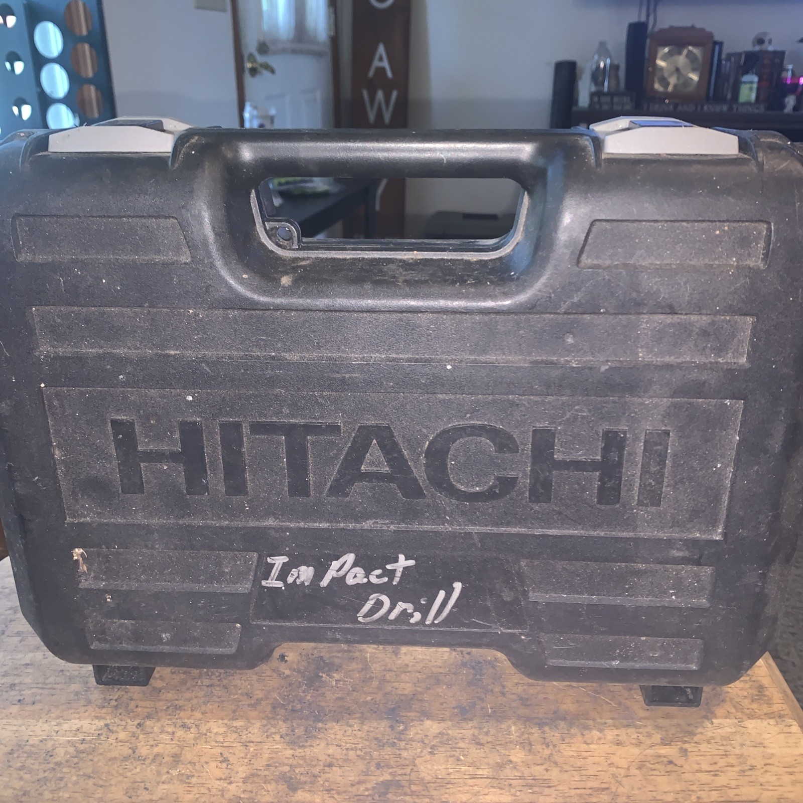 Hitachi WH18DGL 18V Li-Ion Impact Driver Set Green/Black w/ 2 Battery & Charger