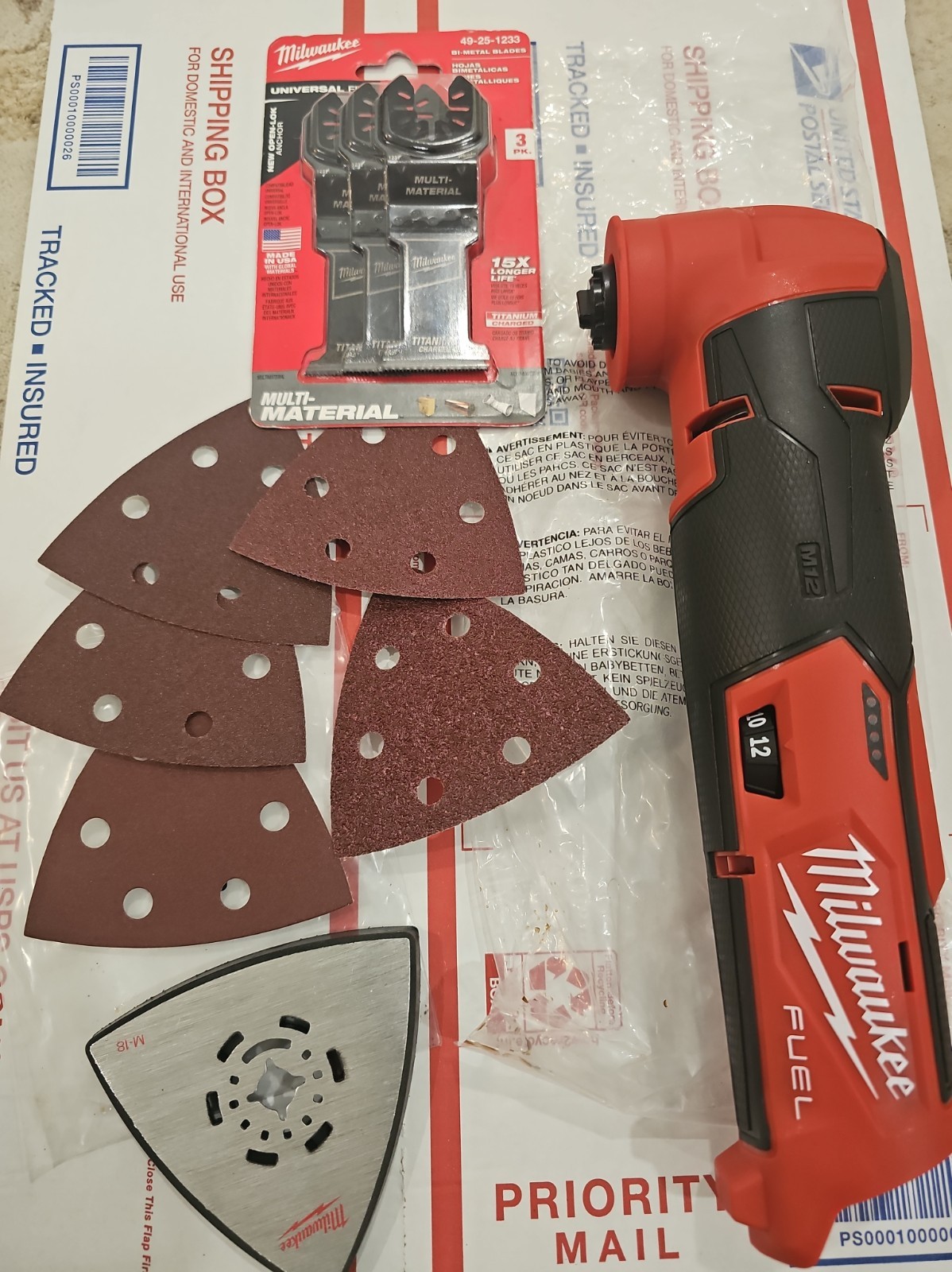 Milwaukee Tool 2526-20 M12 Fuel Oscillating Multi-Tool Tool Only and accessories