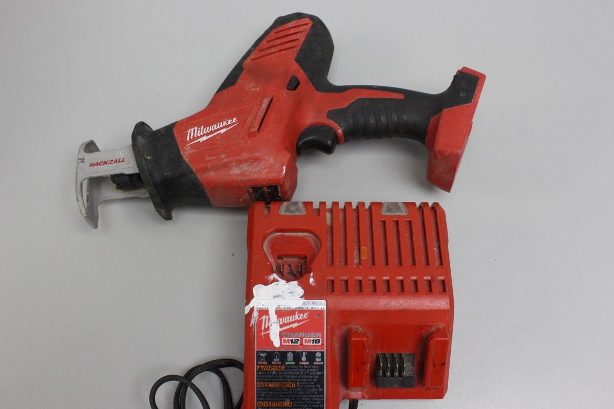 MILWAUKEE TOOLS 2625-20 HACKZALL – TOOL ONLY (C31037096)
