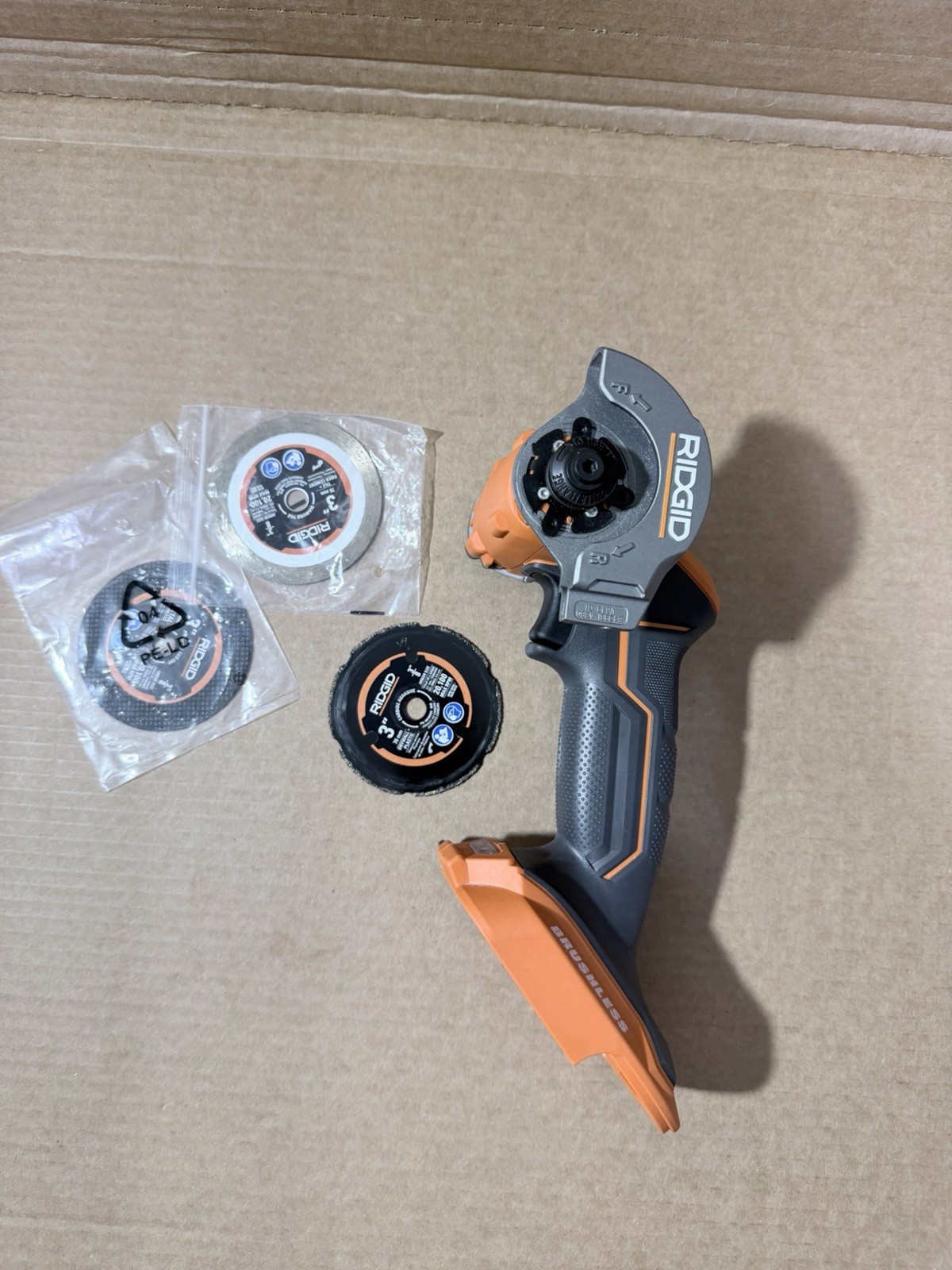 RIDGID R87547B 18V SubCompact Brushless 3 in. Multi-Material Saw