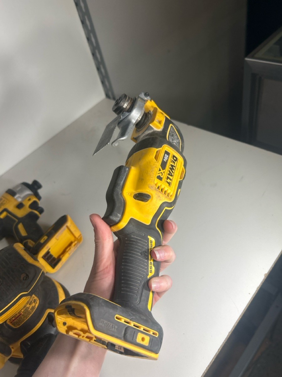 DEWALT DCD777/DCF787/DCW210/DCS380/DCS393/DCS356 (P17023183)