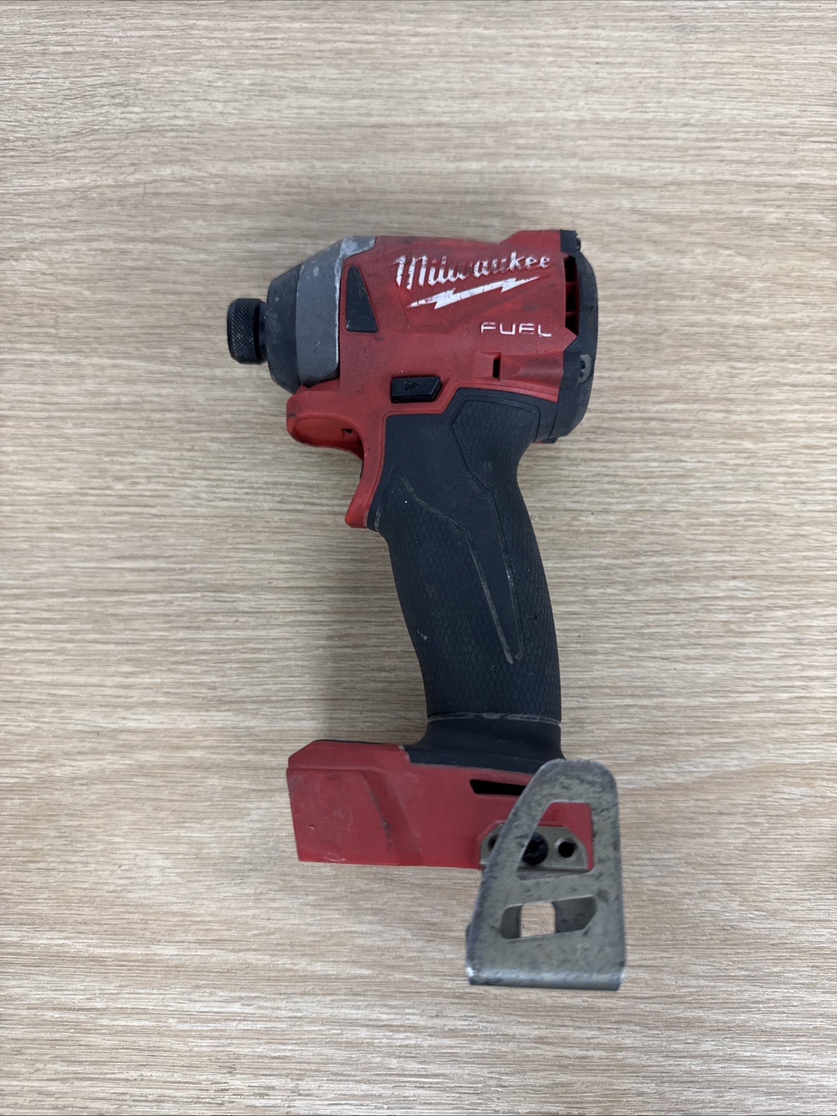 Milwaukee 2853-20 M18 Compact FUEL 1/4&Prime; Hex Impact Driver FOR REPAIR ONLY –