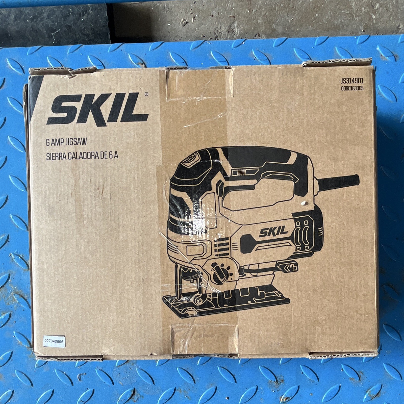 SKIL JS314901 6 Amp Corded Jigsaw 120V w/ Wood & Metal Cutting Blades