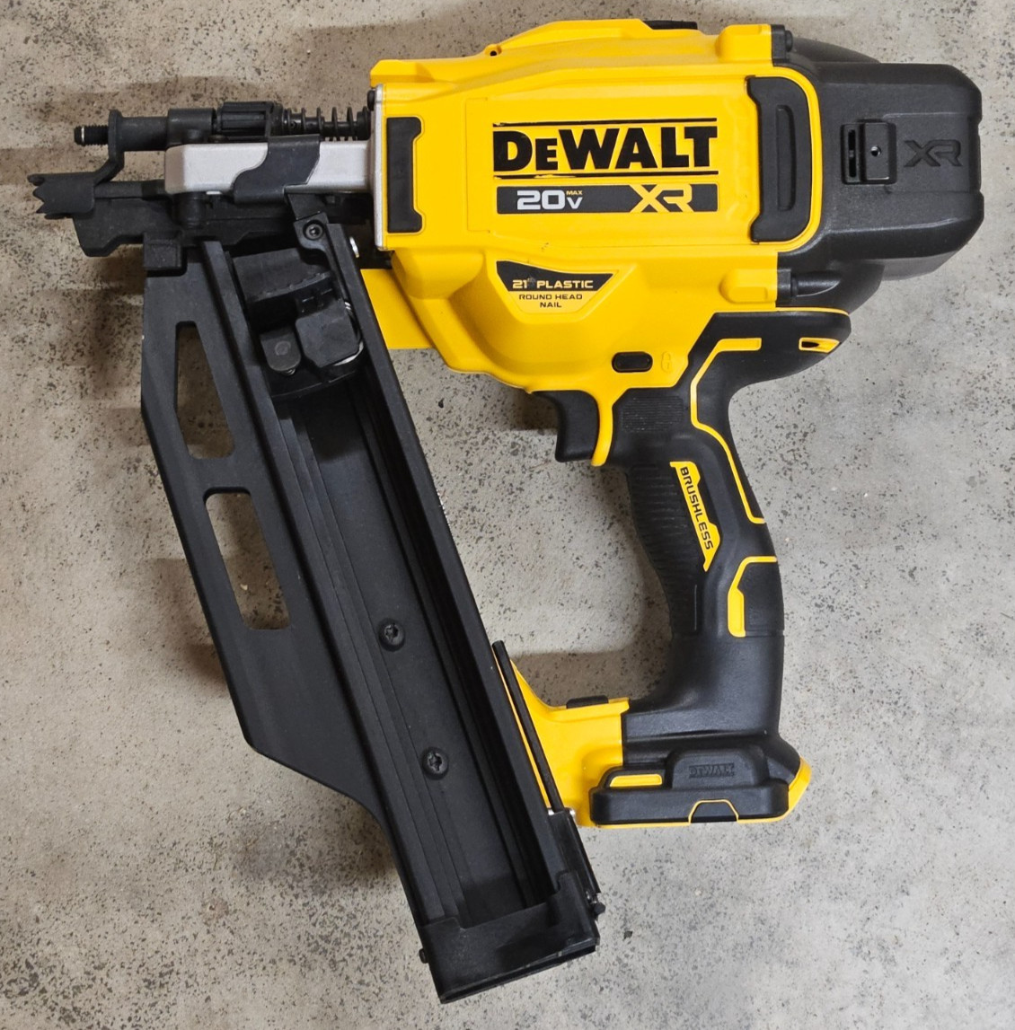 DeWalt 20V MAX XR Brushless 21 Degree Framing Nailer Model# DCN920 Bare Tool