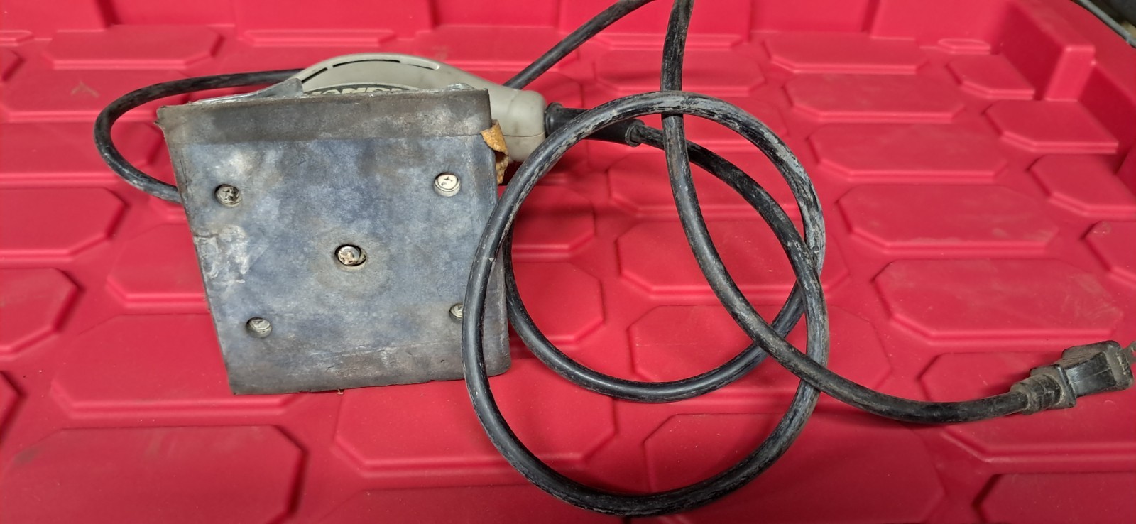 HANDI WORKS HW7000 Palm Sander Corded Electric 4.5x 5.5 In Pad
