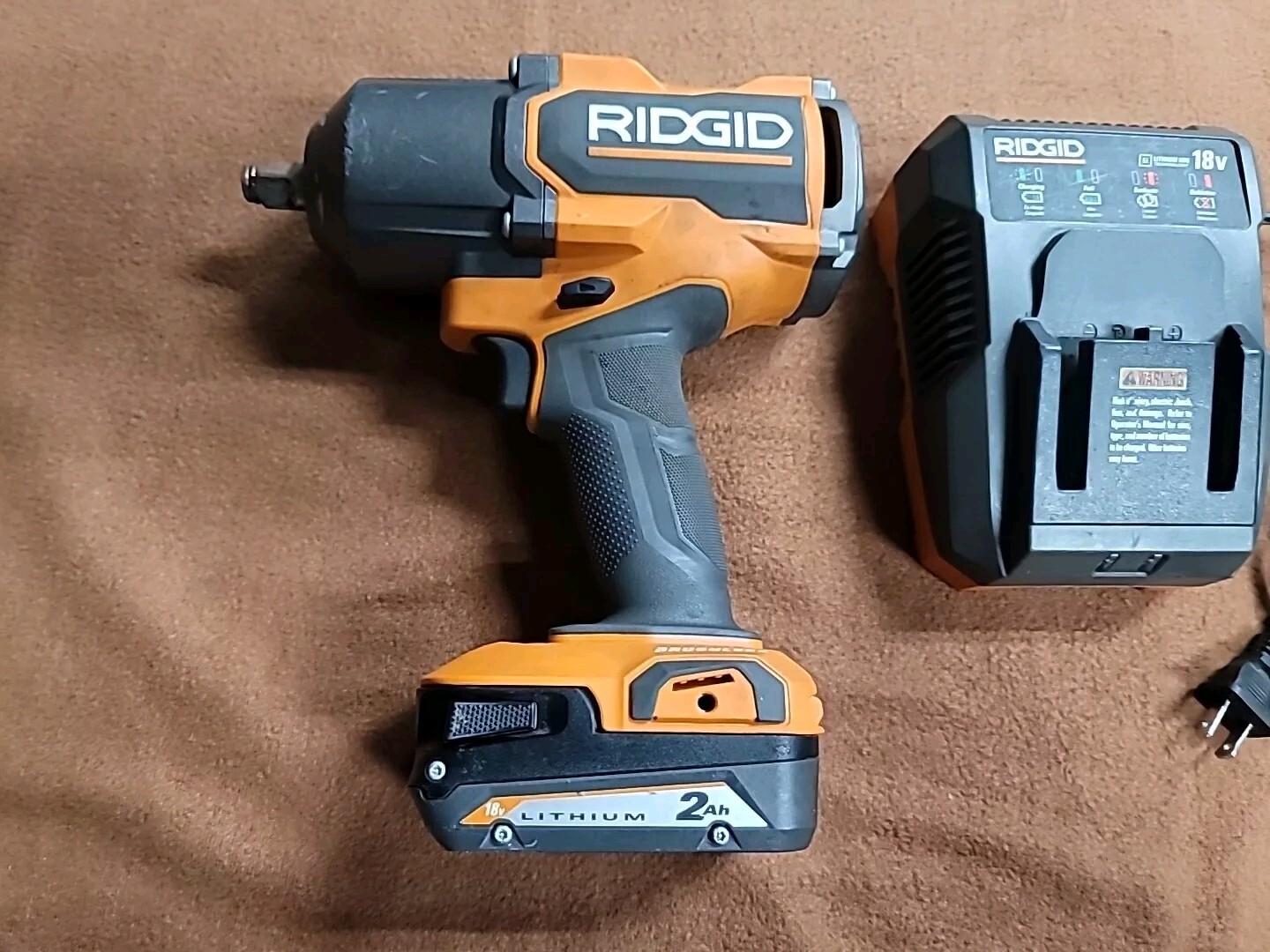 Ridgid Octane 18V 1/2in Impact Wrench R86212 with 2Ah Battery + Charger (GOOD)