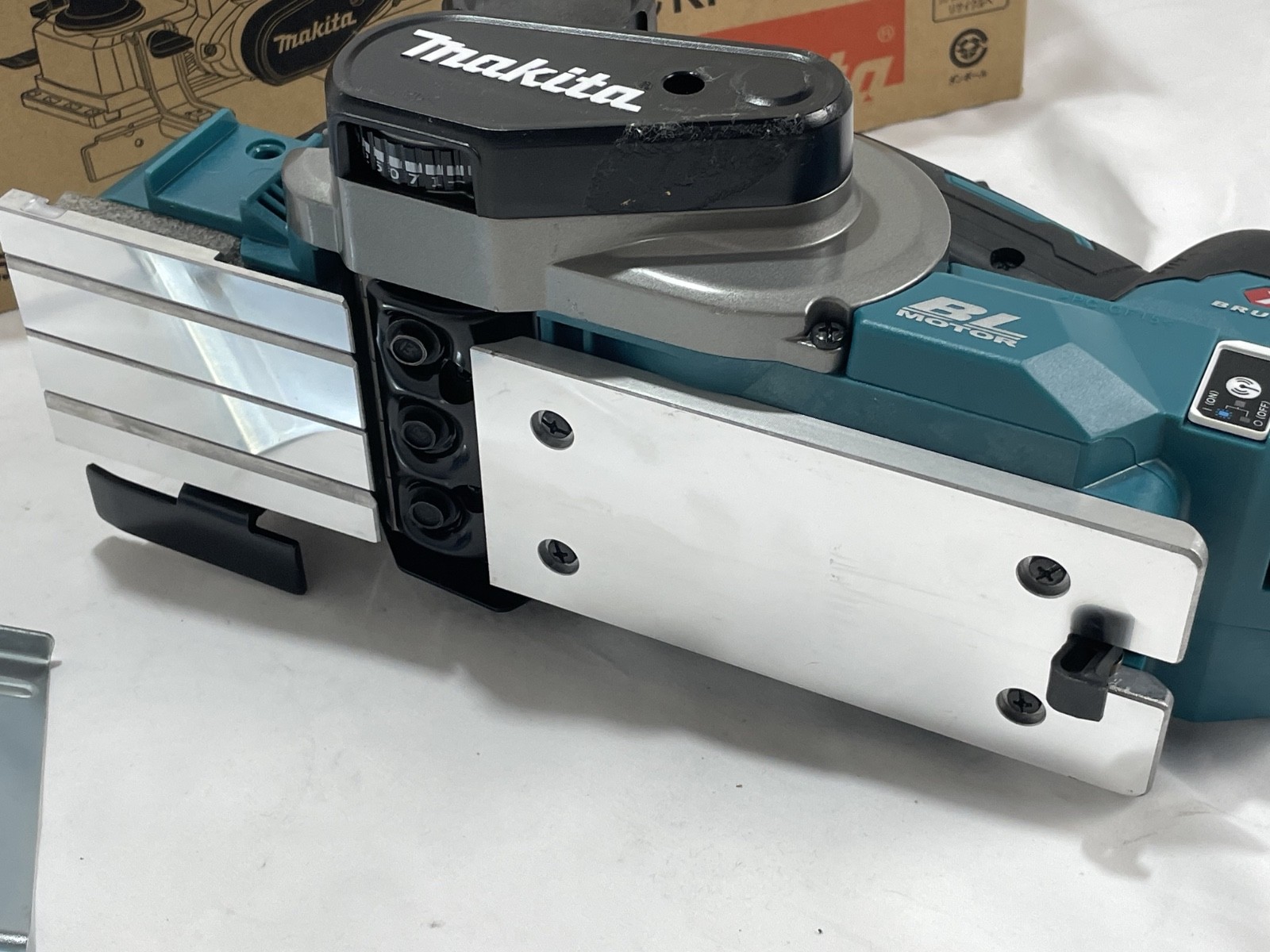 Makita KP001GZ 82mm 40V Brushless Wood Planer Body Only No battery