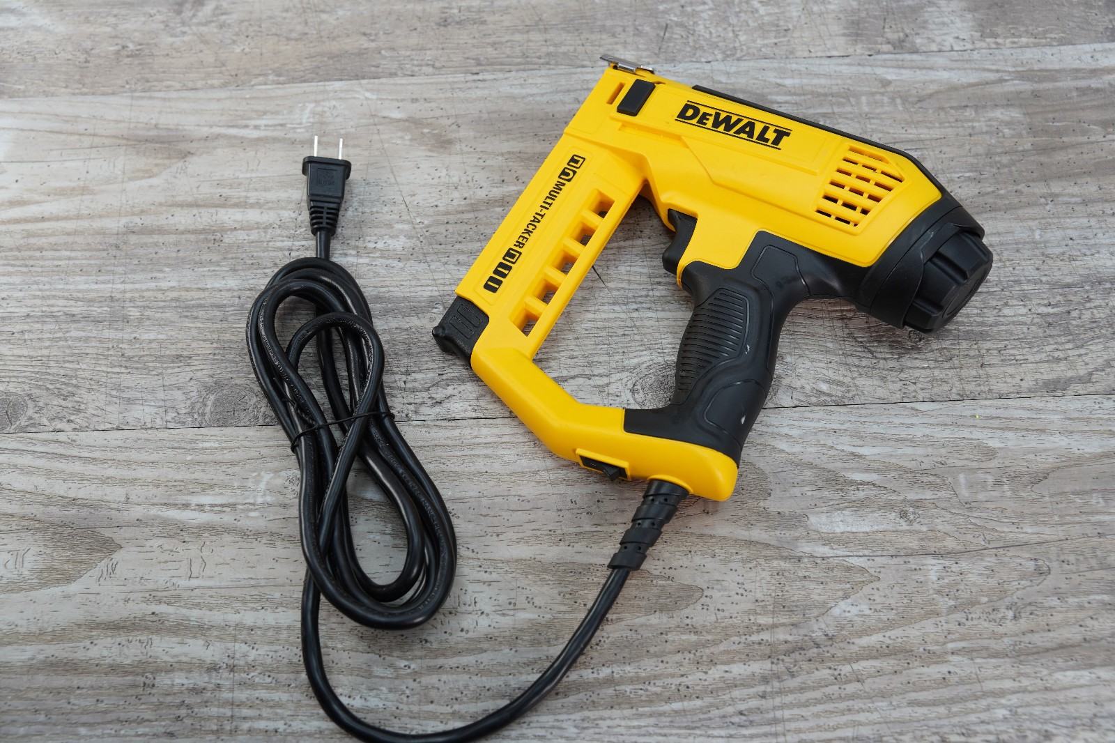 DEWALT 5-in-1 Multi-Tacker and Brad Nailer