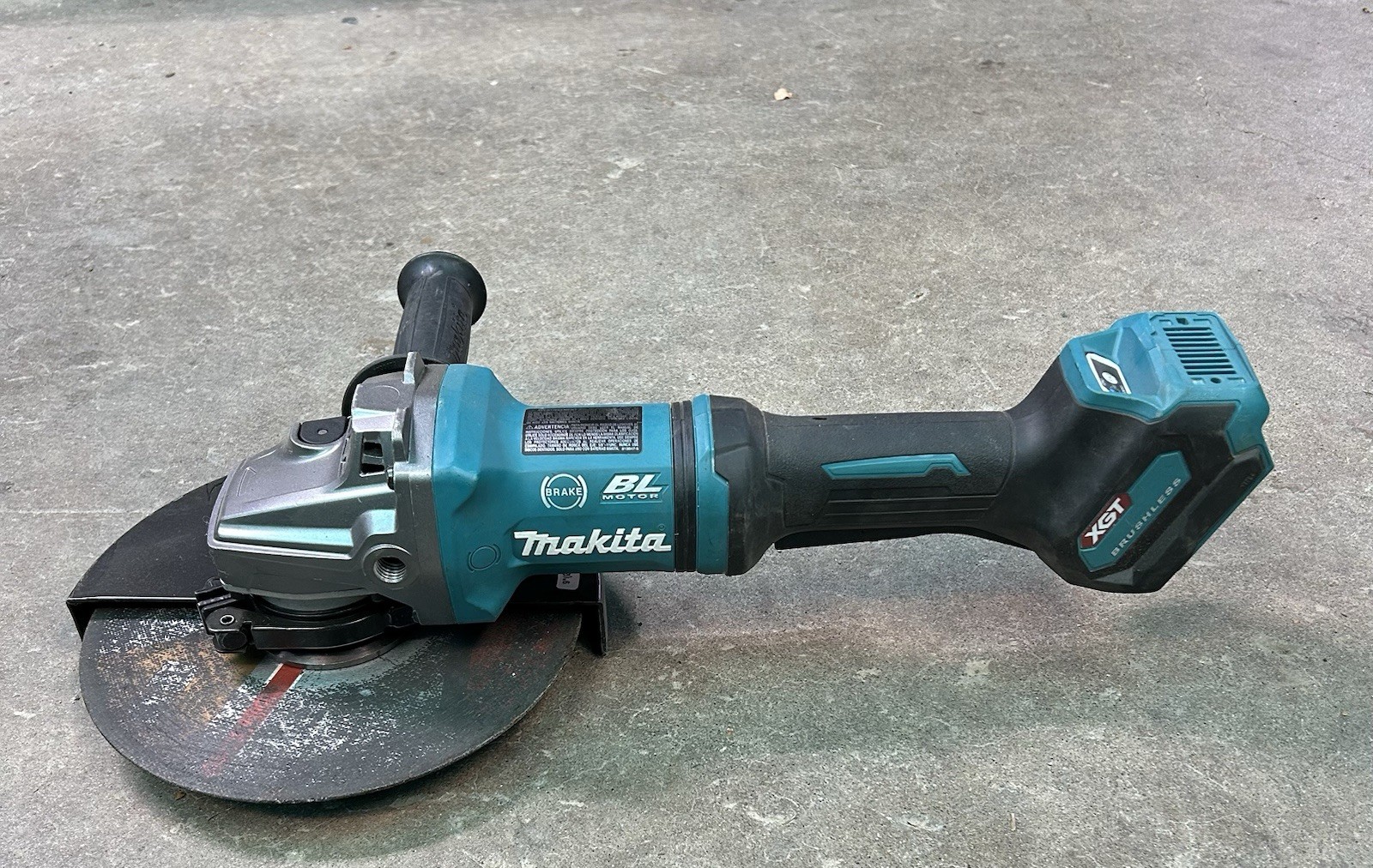 Makita 40V max XGT Brushless Angle 7”/9”Grinder, with Electric Brake AWS Capable