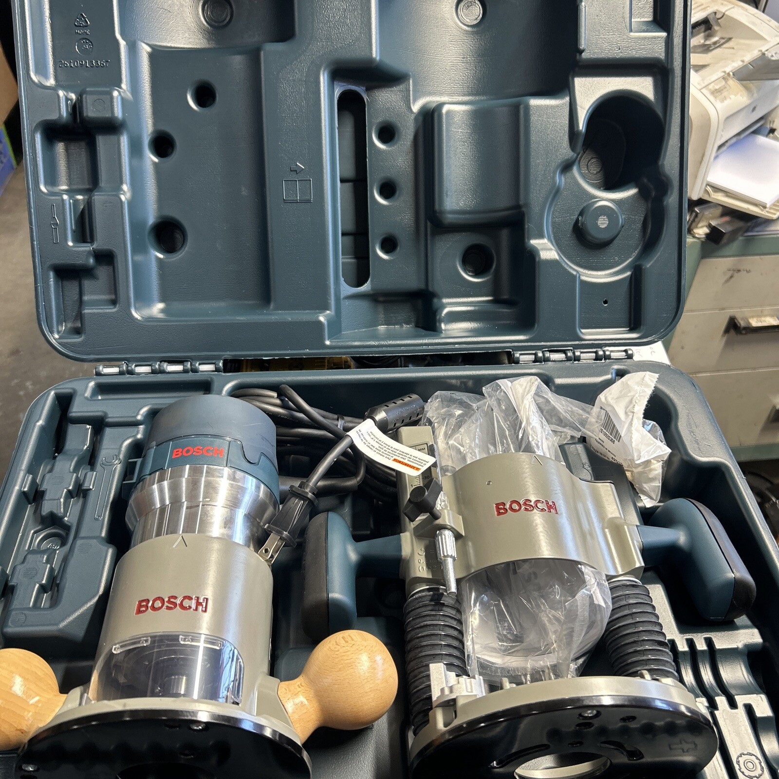 Bosch 1617EVSPK Plunge and Fixed-base Router Kit Open Box 1617 EVS