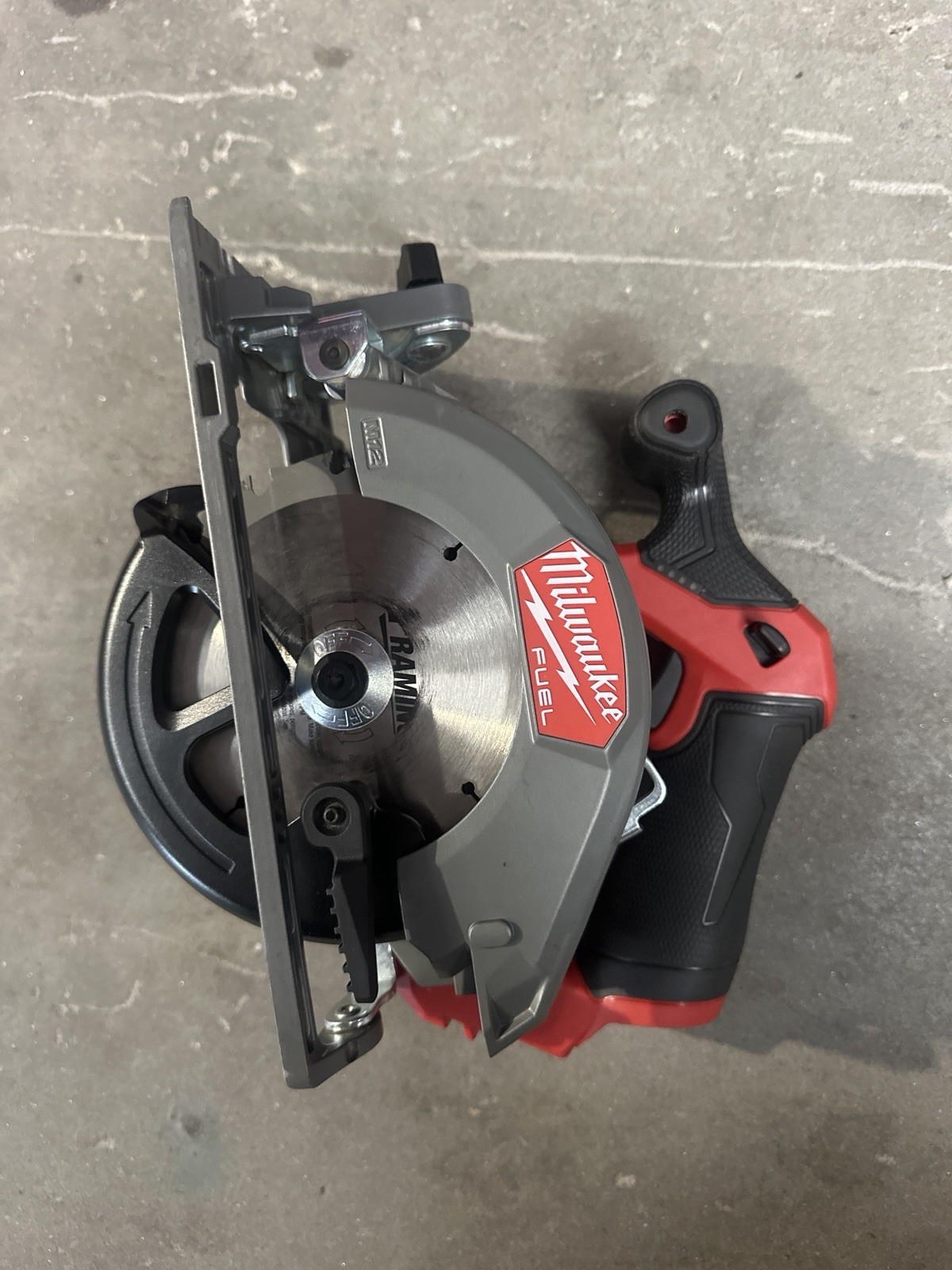 Milwaukee 2521-20 M12 FUEL 5-3/8” Circular Saw | 2024