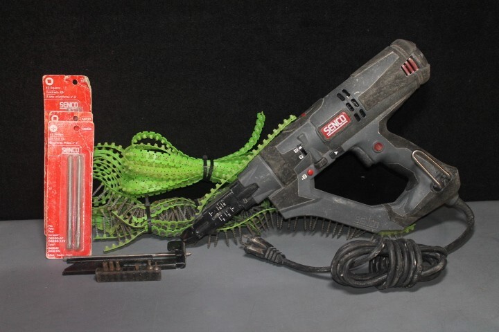 SENCO DS235-AC 2” CORDED 5000 RPM AUTO-FEED SCREWDRIVER with screws and feedline