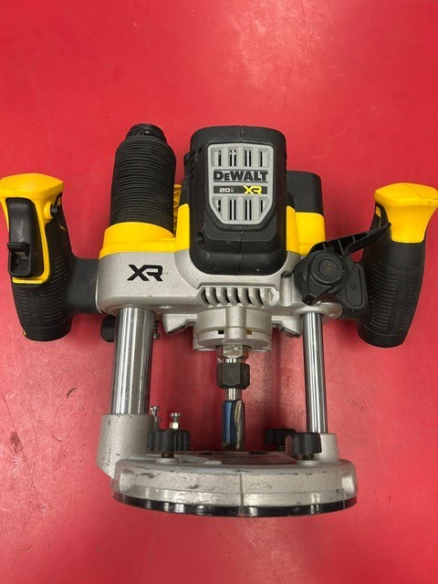 DeWalt DCW620B 20V MAX XR 2-1/4 HP Brushless Cordless Plunge Router