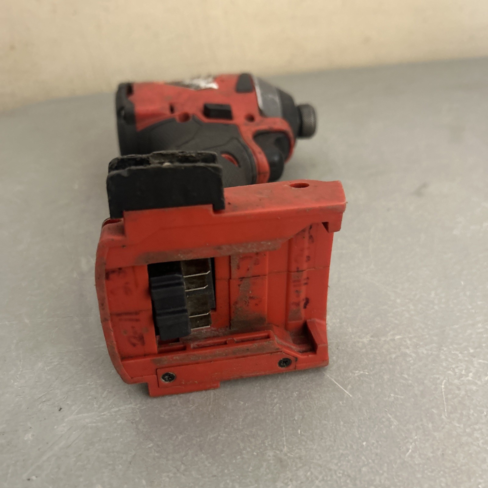 BROKEN Milwaukee M18 2853-20 1/4 Hex Impact Driver 18 Volt Stripped Gears-Parts