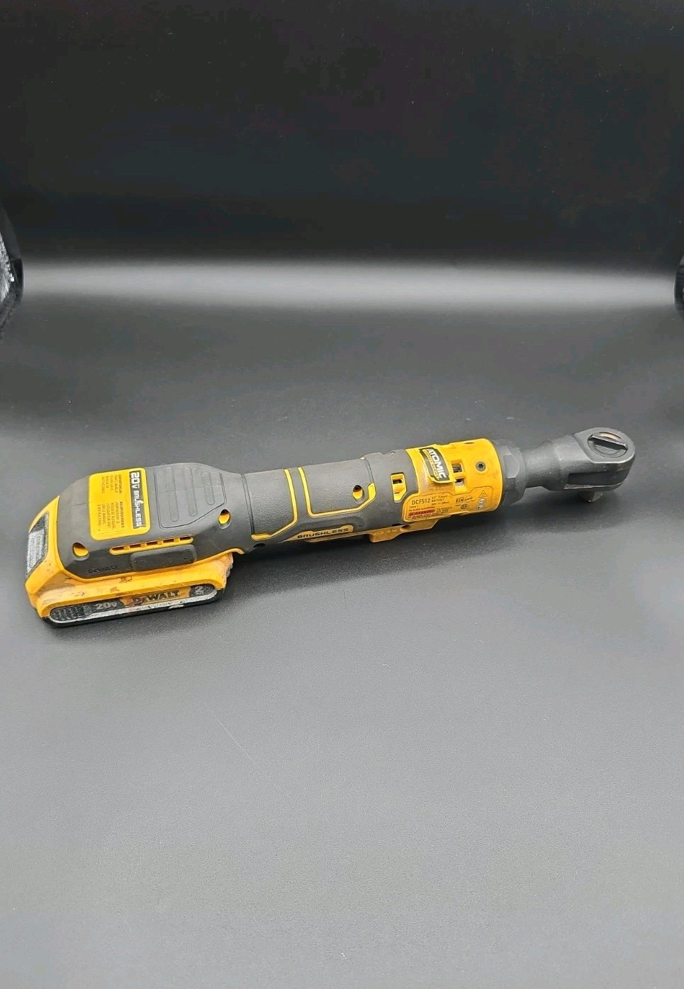 DEWALT DCF512B ATOMIC 20V MAX* Brushless 1/2 in. Ratchet (W/ Battery)