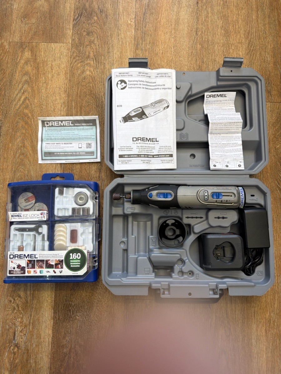 DREMEL DREMEL 8220 (SBL016266)