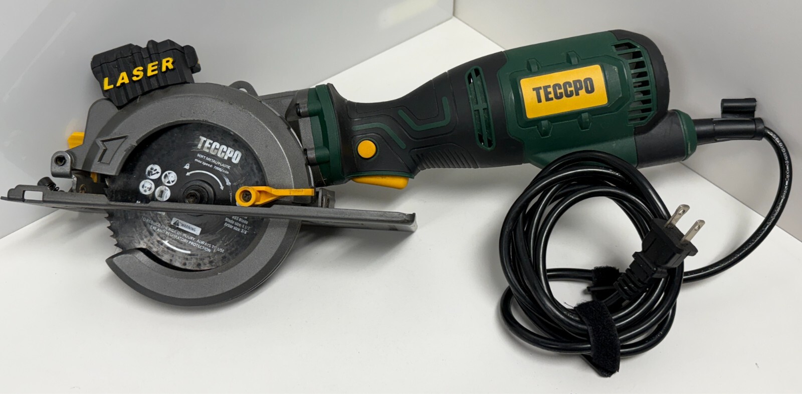 TECCPO 5.8A Circular Saw with Laser Guide Fine Copper Motor TPMS115A