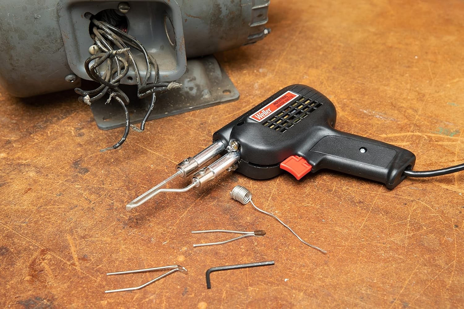 Weller Genuine 300-Watts Industrial Soldering Gun Kit | D650PK