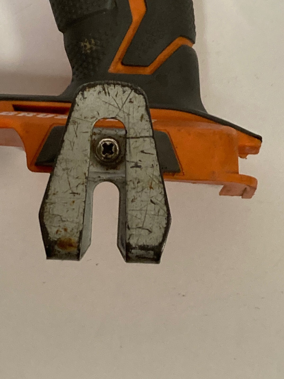 RIDGID R86009 18V Cordless Drill/Driver Housing Clam-Shell Belt Clip Hook