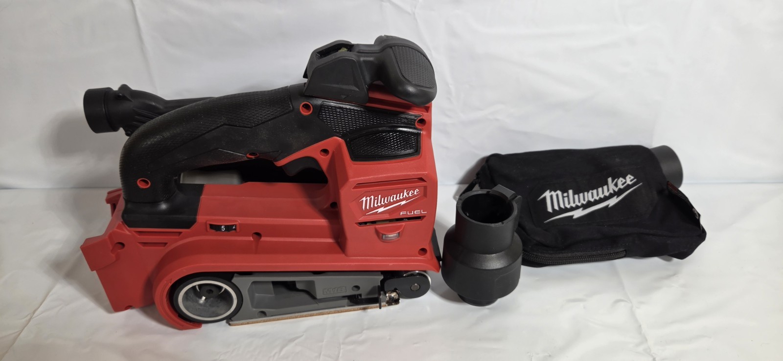 Milwaukee 2832-20 M18 FUEL 3&Prime;x 18&Prime; Belt Sander (Tool Only)