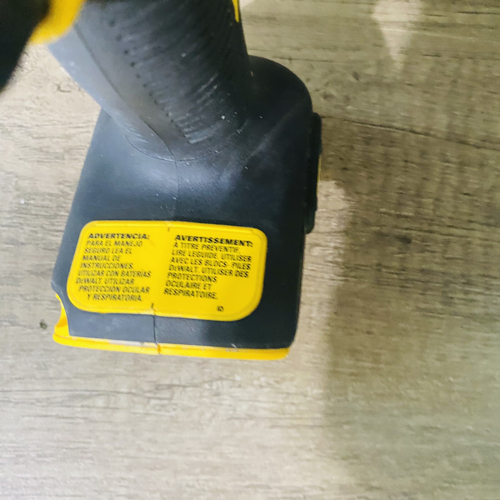 DEWALT DCS354 20Volt MAX XR Cordless Brushless Oscillating MultiTool (Bare Tool)