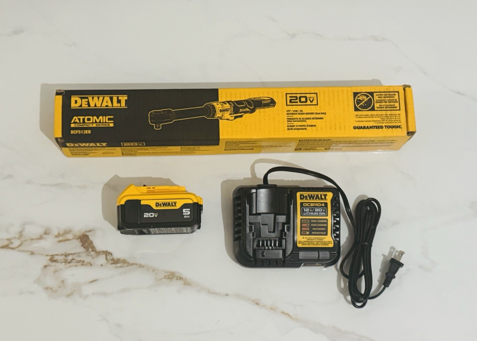Brand New DeWALT Atomic 20V Brushless 3/8 » EXTENDED REACH Ratchet DCF513EB Kit