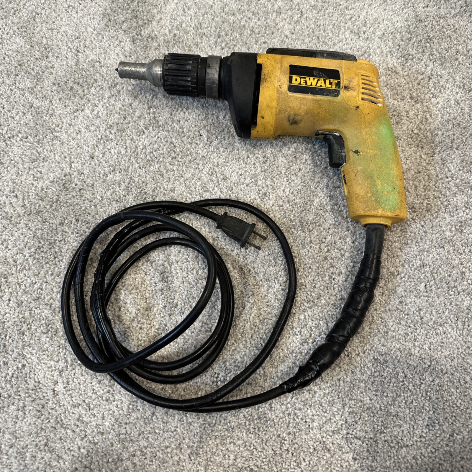 DEWALT DW250 VSR Drywall Screwgun 4000 RPM 4.5Amp Type 1