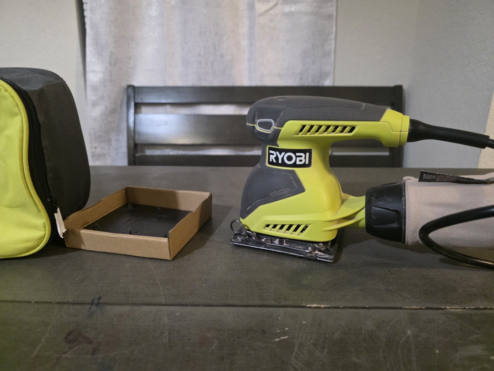 Ryobi RS652DG 5&Prime; Random Orbit Sander – Black/Green
