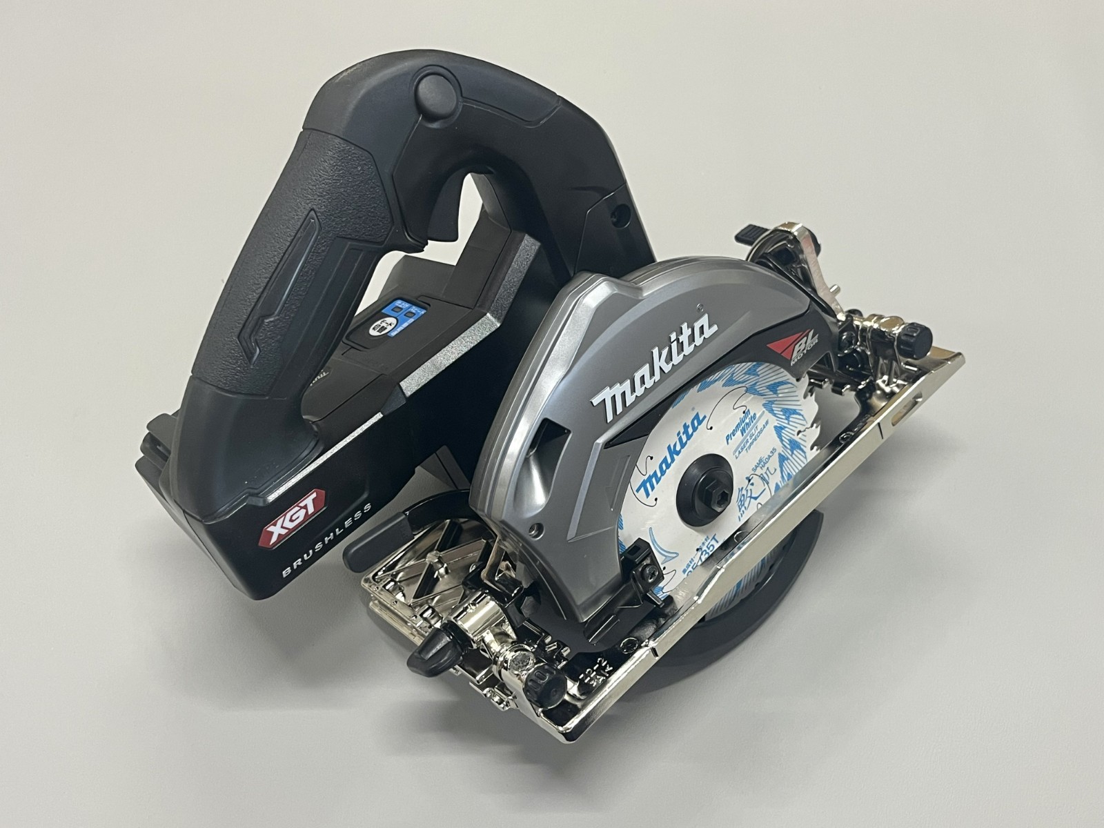 Makita HS005GZB 40v Brushless Circular Saw 125mm Black HS005GZ Tool Only