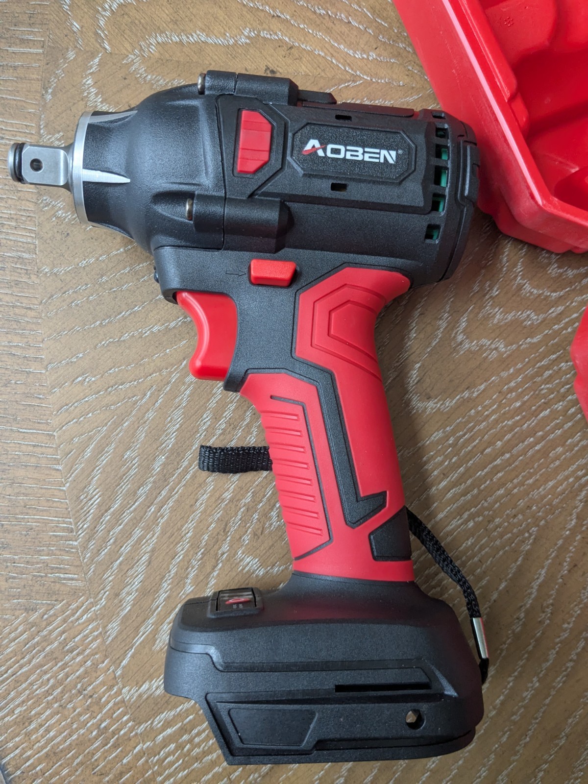 Aoben 1/2&Prime; Drive 21V Cordless Impact Wrench AB7335-1, 2x 4Ah Li-Ion Batteries