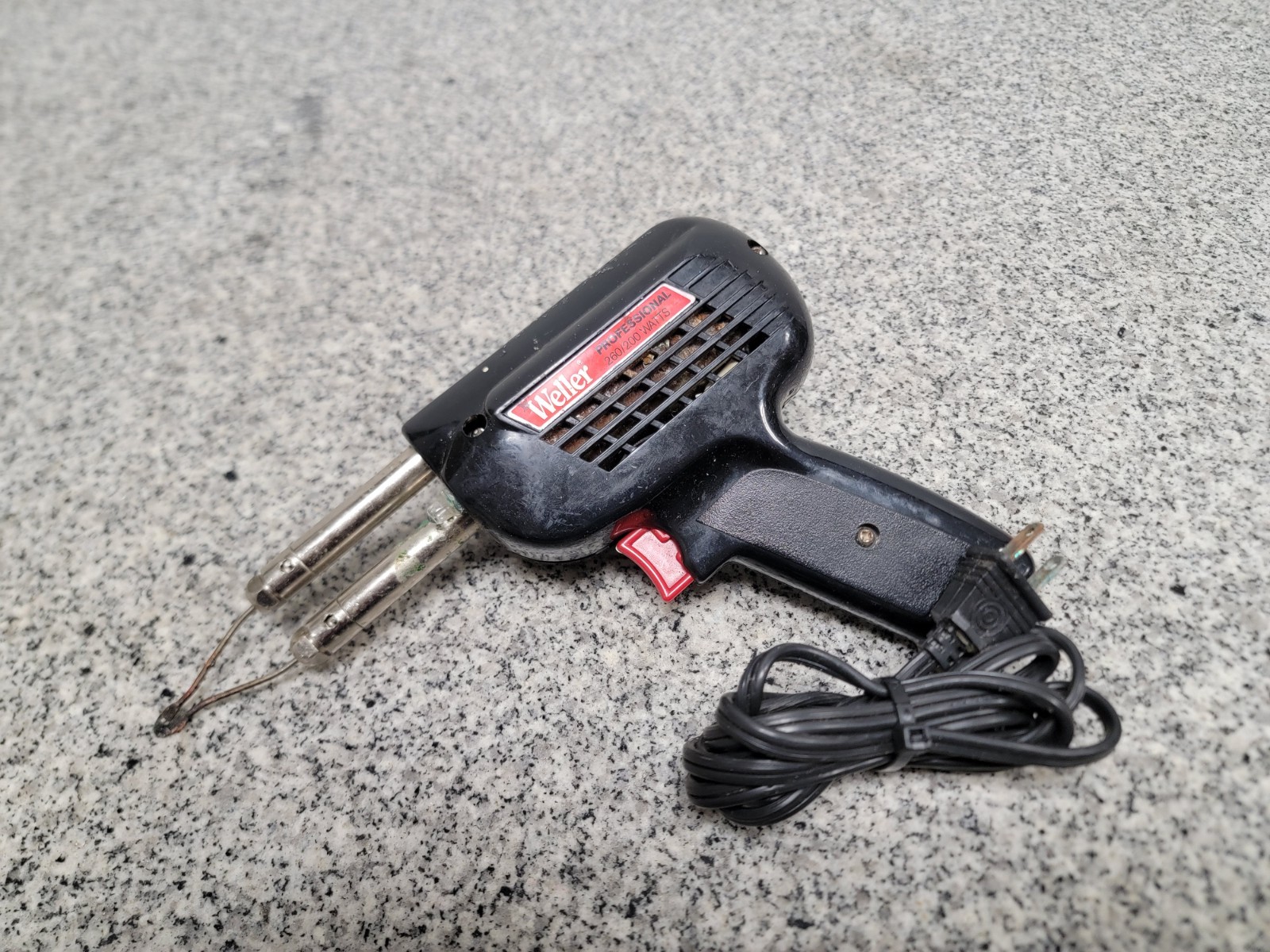 Weller Professional Model D550 120V Soldering Gun 260/200 Watts