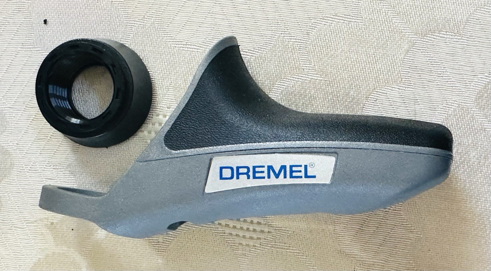 Dremel A577 Rotary Detailer&rsquo;s Grip Hobby Tool With Attachment – Great