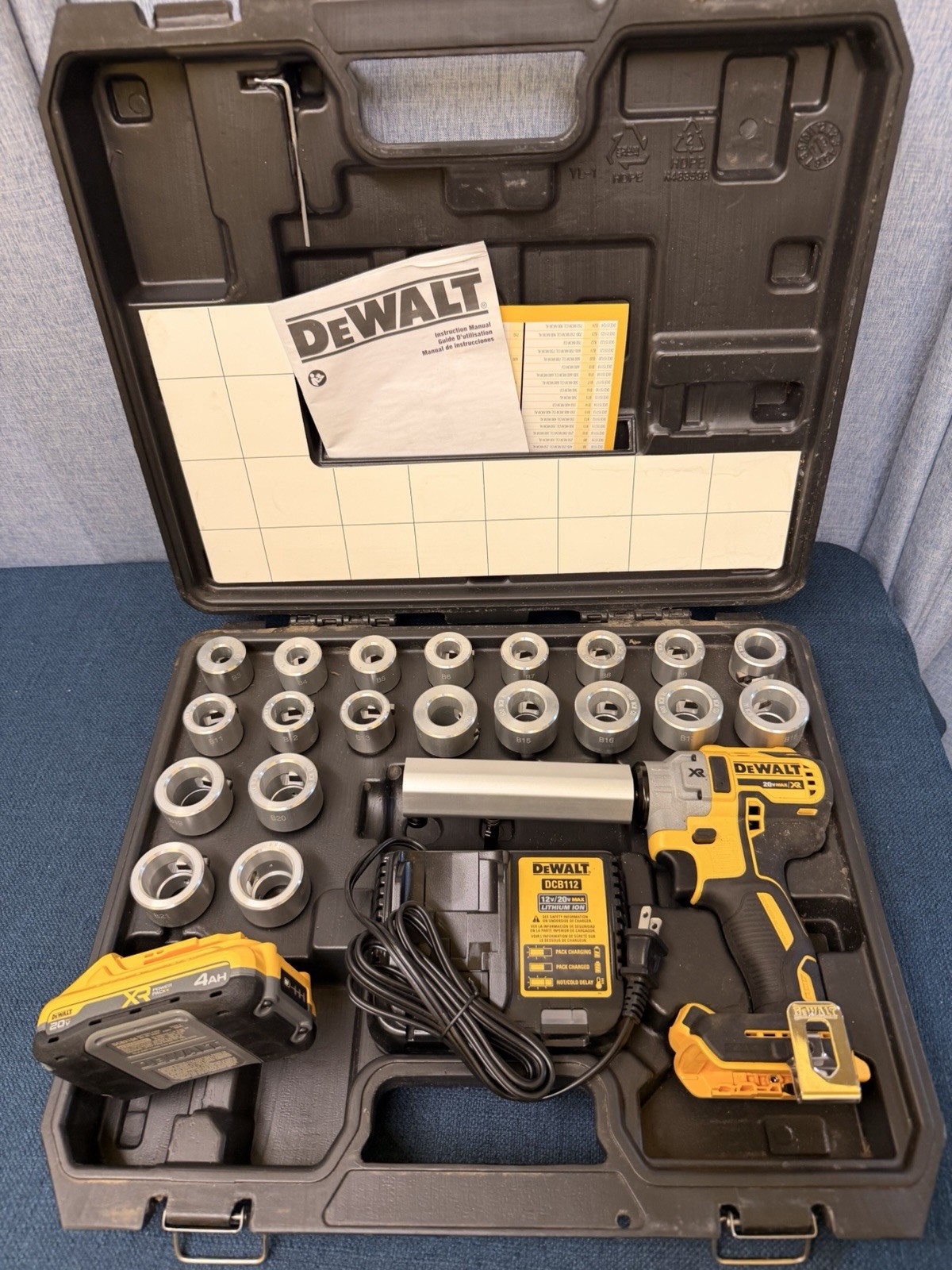 DeWALT DCE151TD1 20V MAX XR Cordless Cable Stripper Kit