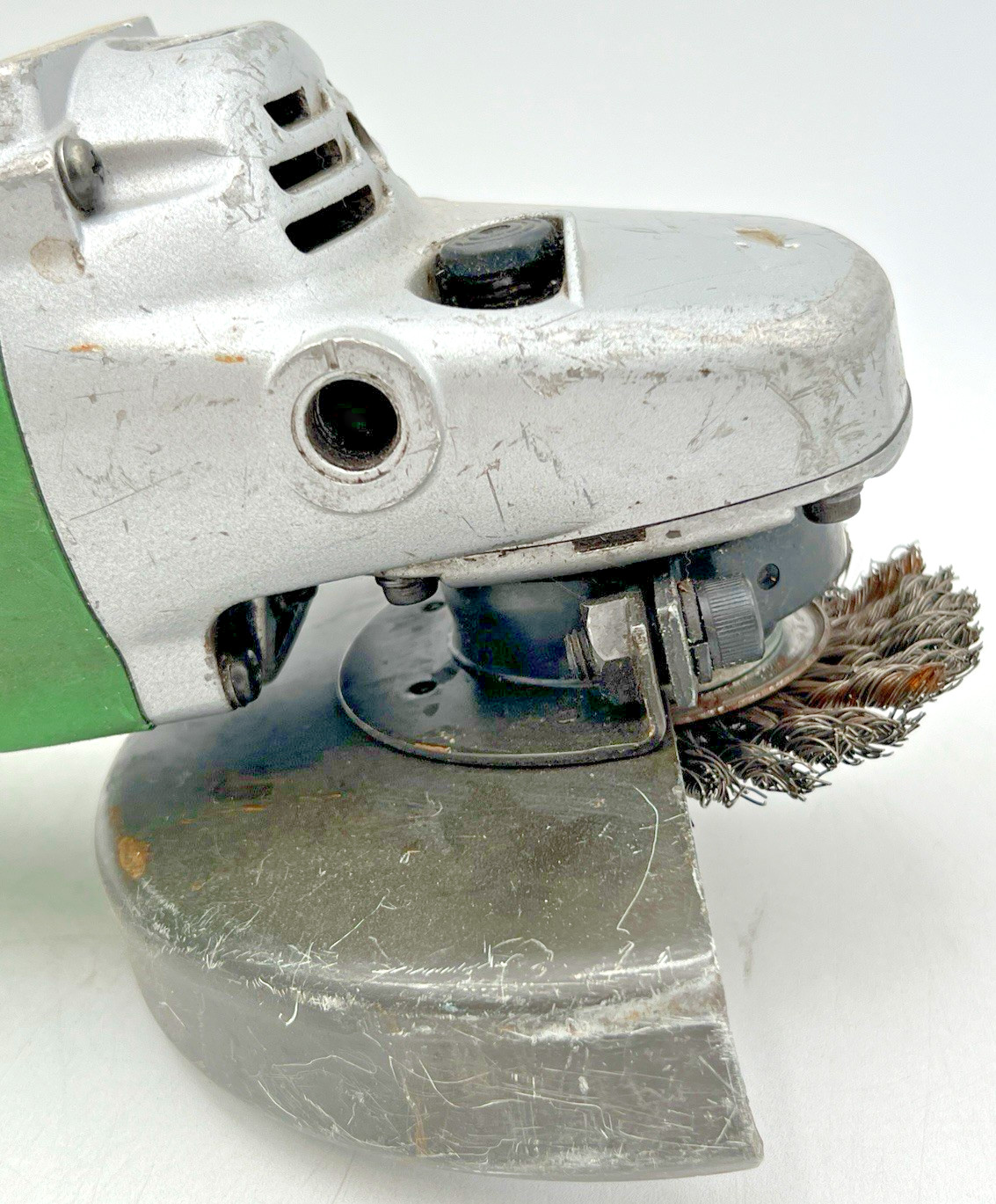 HITACHI KOKI G 18SE2 7&Prime; DISC GRINDER 15 AMP 6000 RPM
