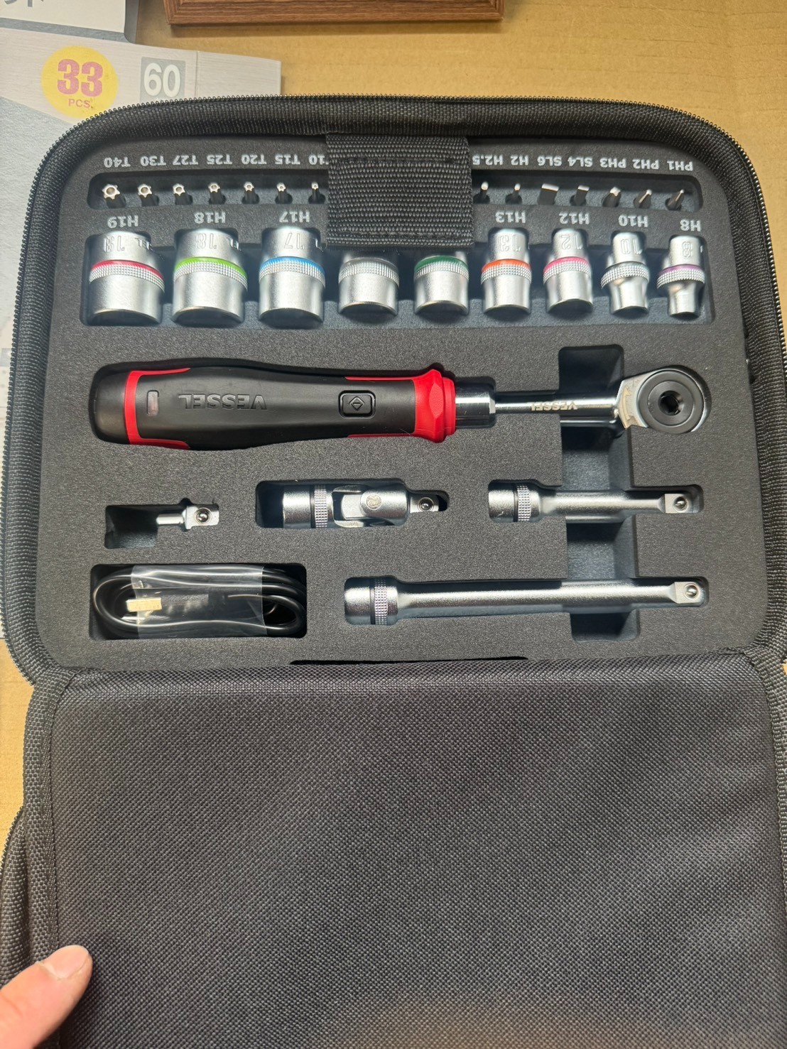 VESSEL 400ER3-1M Cordless Electric Slim Ratchet Set 3/8” w/ 31 Socket Bits Japan