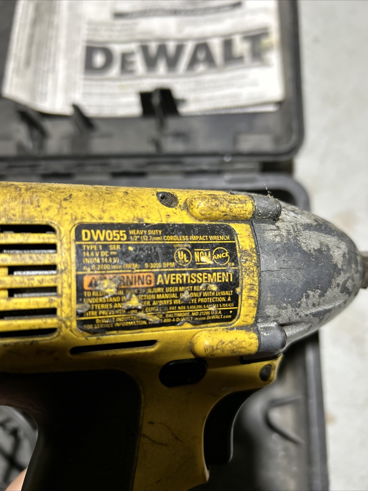 🔥DEWALT DW055 14.4V 1/2&Prime; Impact Wrench With DW9107 Charger DC9091 Battery Case