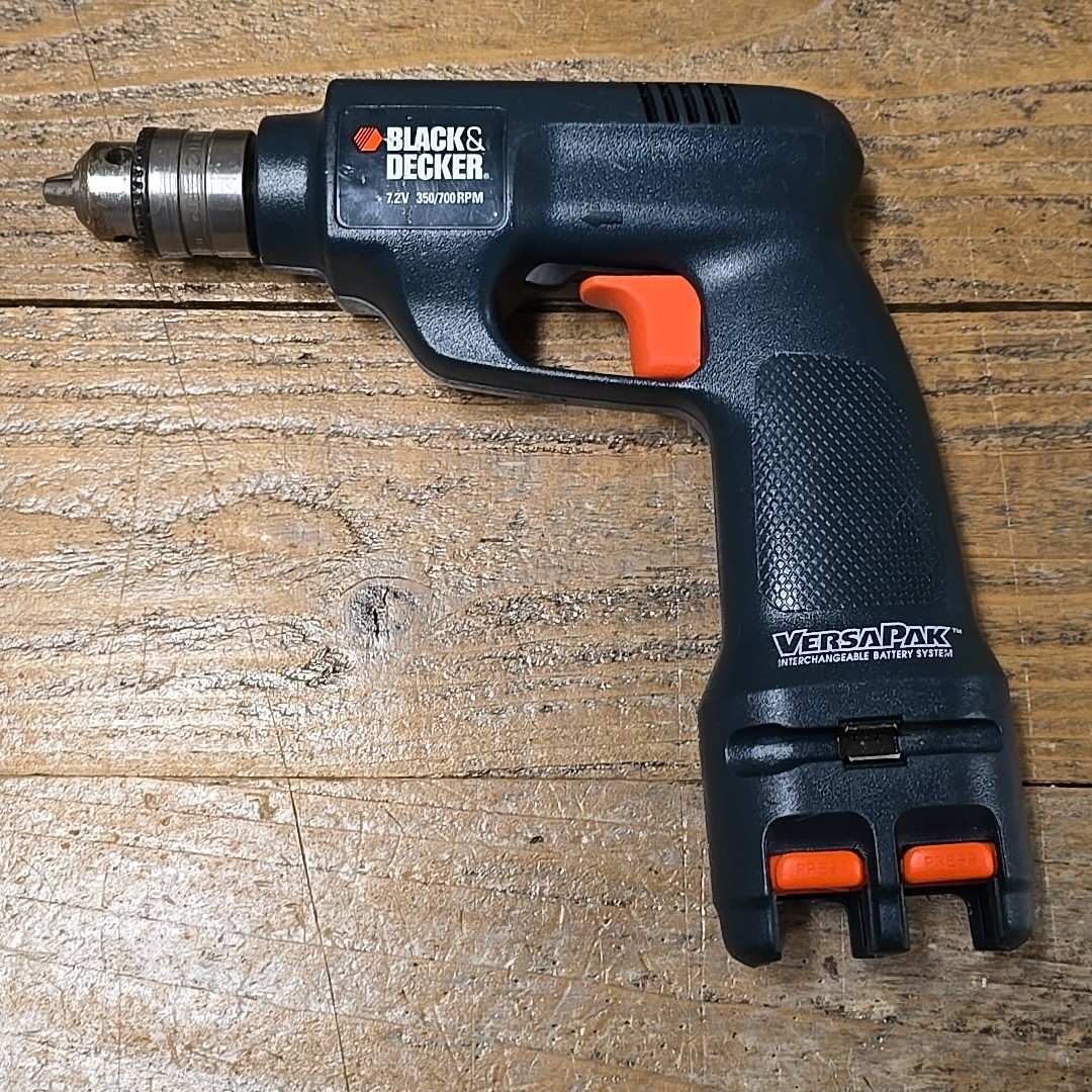 Black And Decker VersaPak #VP820 7.2V Dual Battery 3/8 Drill (Tool Only)