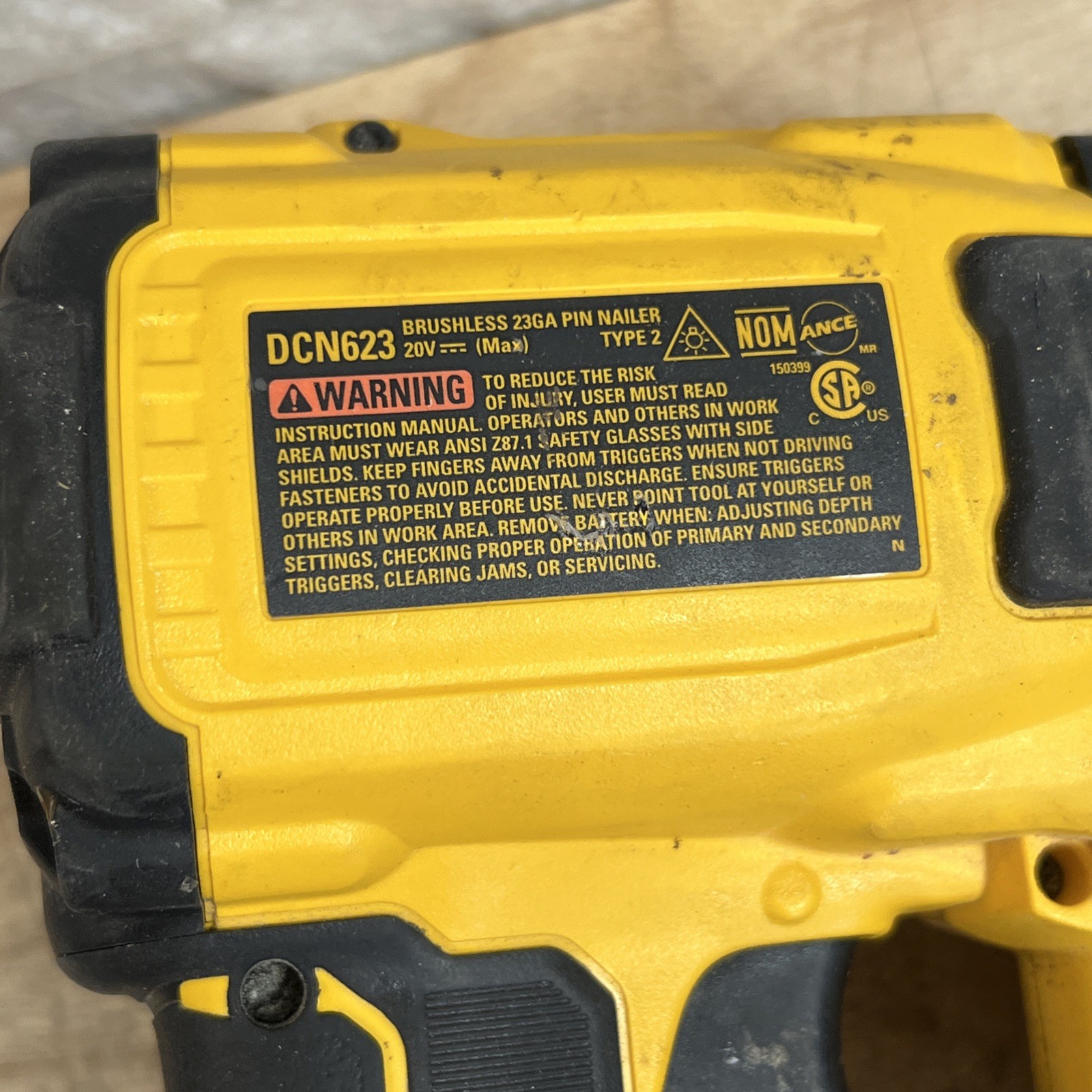 DEWALT Atomic Compact 20V MAX 23Ga Pin Nailer (Tool Only) – FOR PARTS OR REPAIR