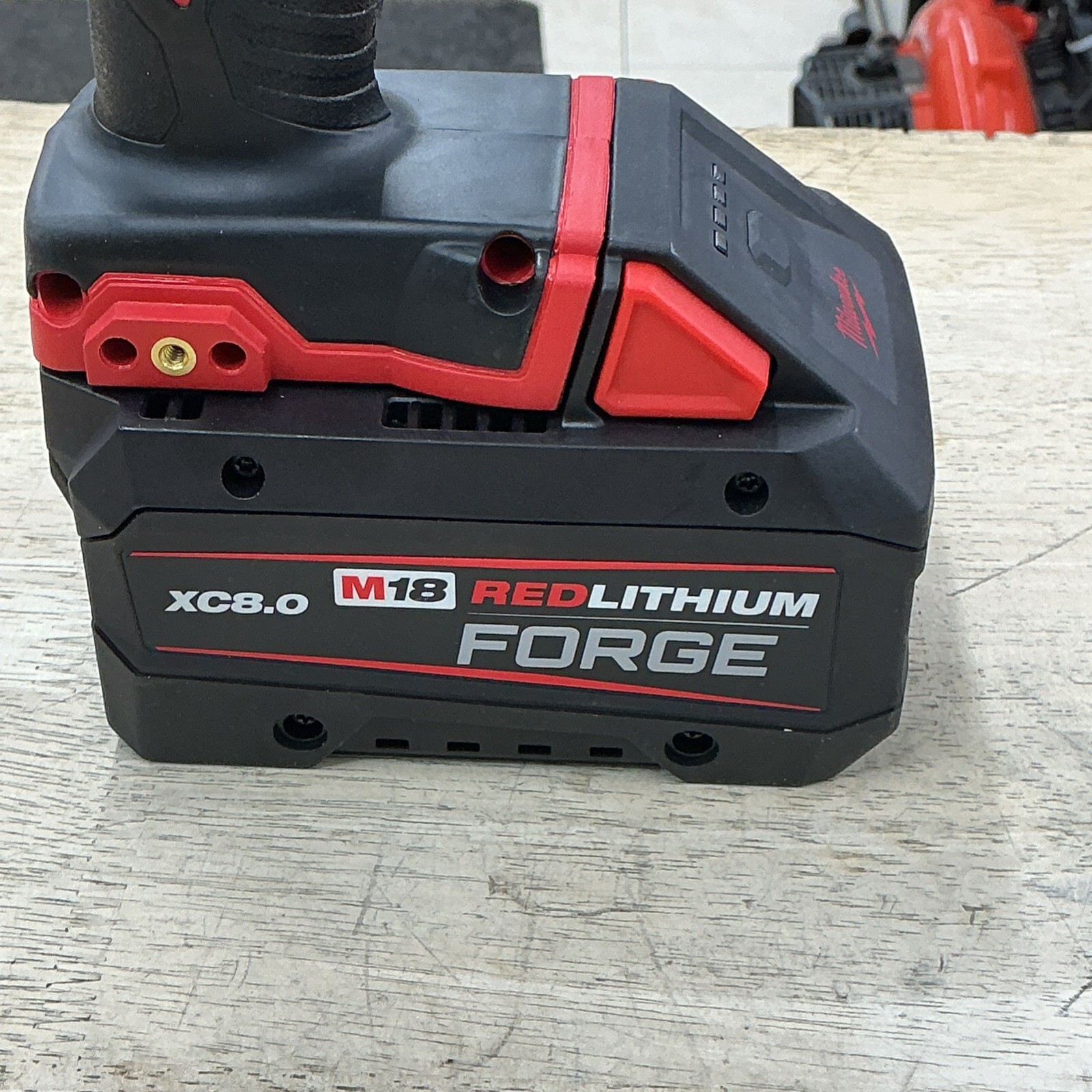 Milwaukee M18 2607-20 1/2in Hammer Drill w/ Red Lithium Forge XC8.0 Battery