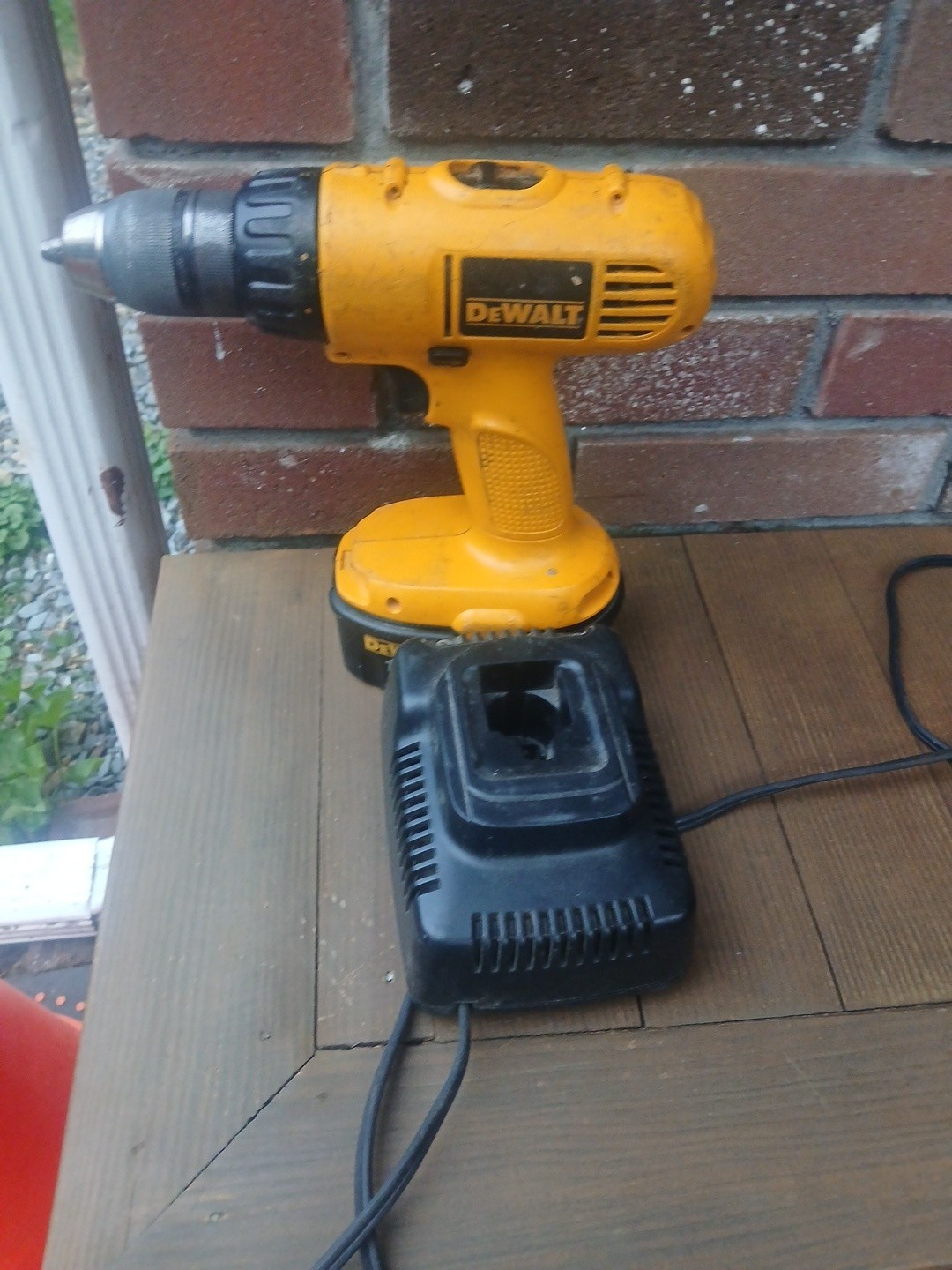 Dewalt Cordless Drill DW959 Case Battery Included