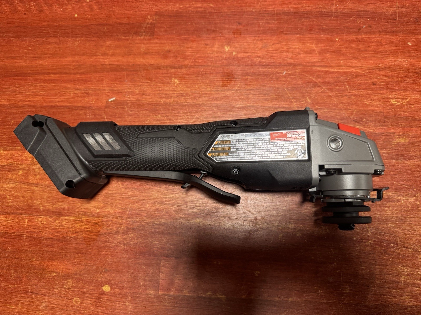 Black Out Milwaukee 2888-20 M18 FUEL™ 4-1/2&Prime; / 5&Prime; Variable Speed Braking Grinder