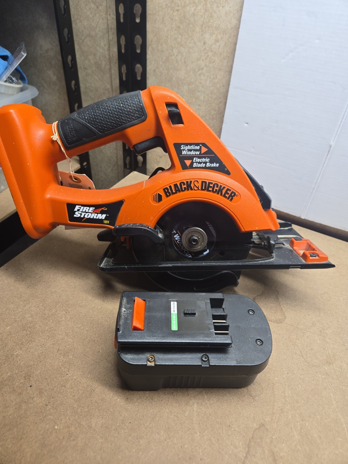 Black & Decker CS180 FireStorm 18V Cordless Circular Saw Tool W/Battery