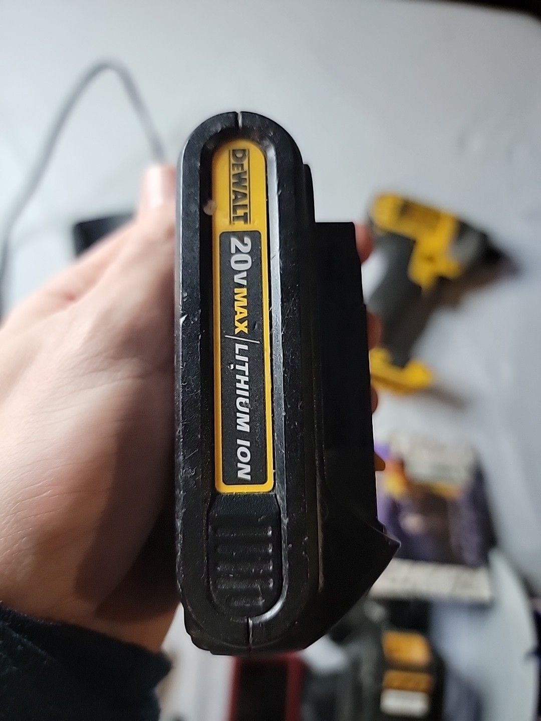 Dewalt DCF885 20V Cordless 1/4&Prime; Impact Driver 20 Volt With Battery And Charger