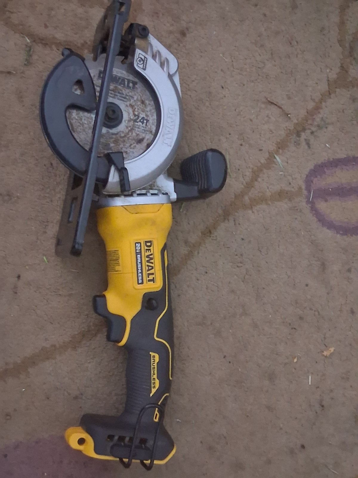 DeWalt DCS571 ATOMIC 20V MAX Brushless 4-1/2&Prime; Cordless Circular Saw (Tool Only)