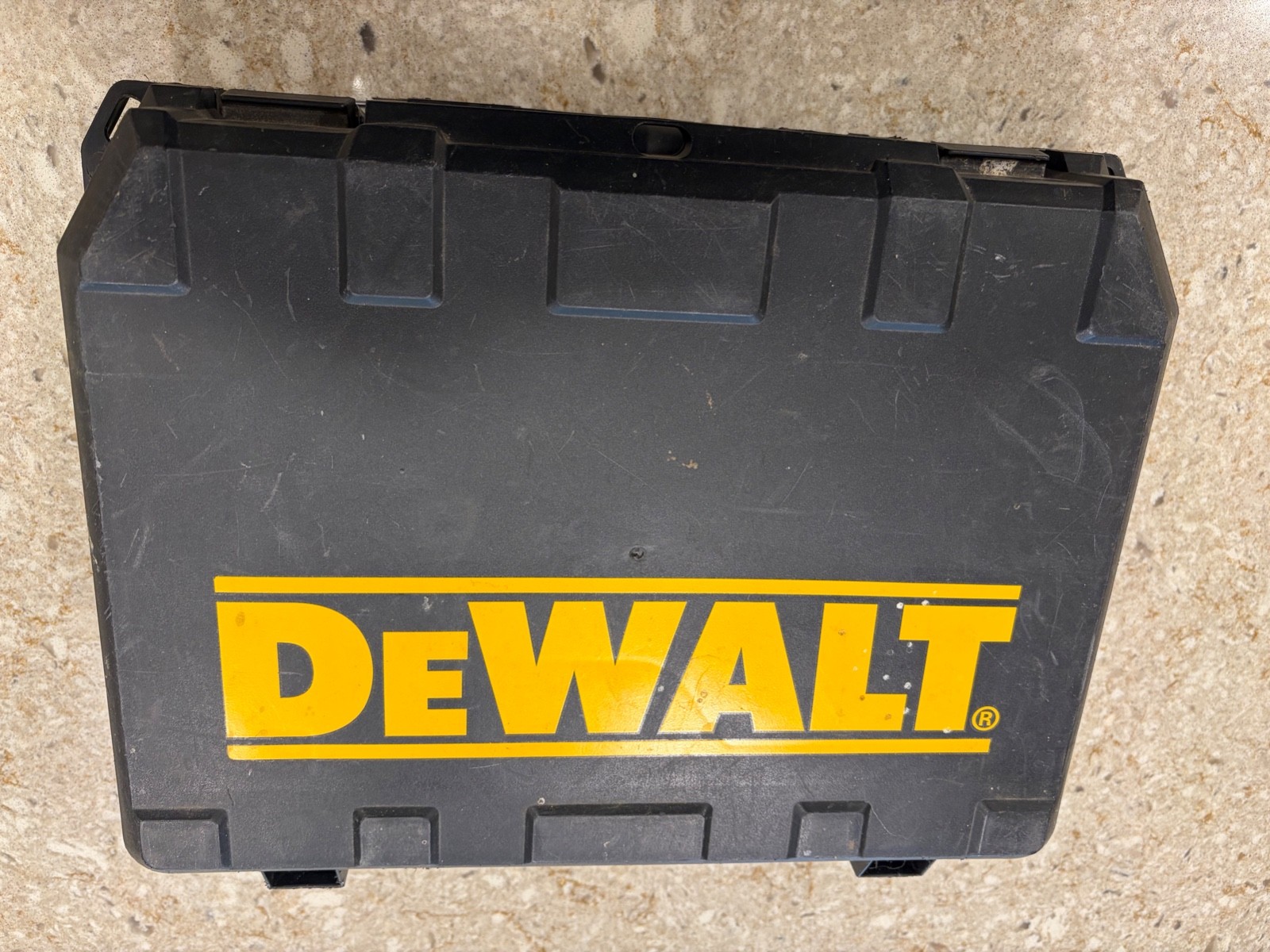 DeWalt Corded Drill DW236 1/2 » (13mm) VSR Keyless Chuck With Handle, Case
