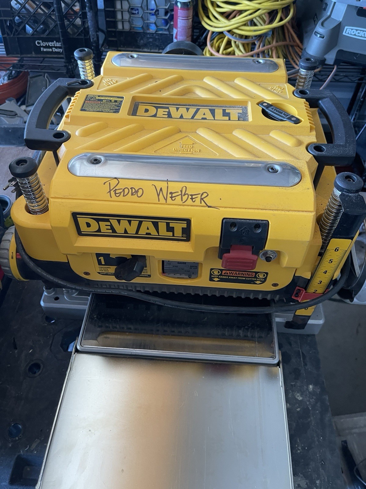 DEWALT DW735 13&Prime; Three Knife 2-Speed Thickness Planer