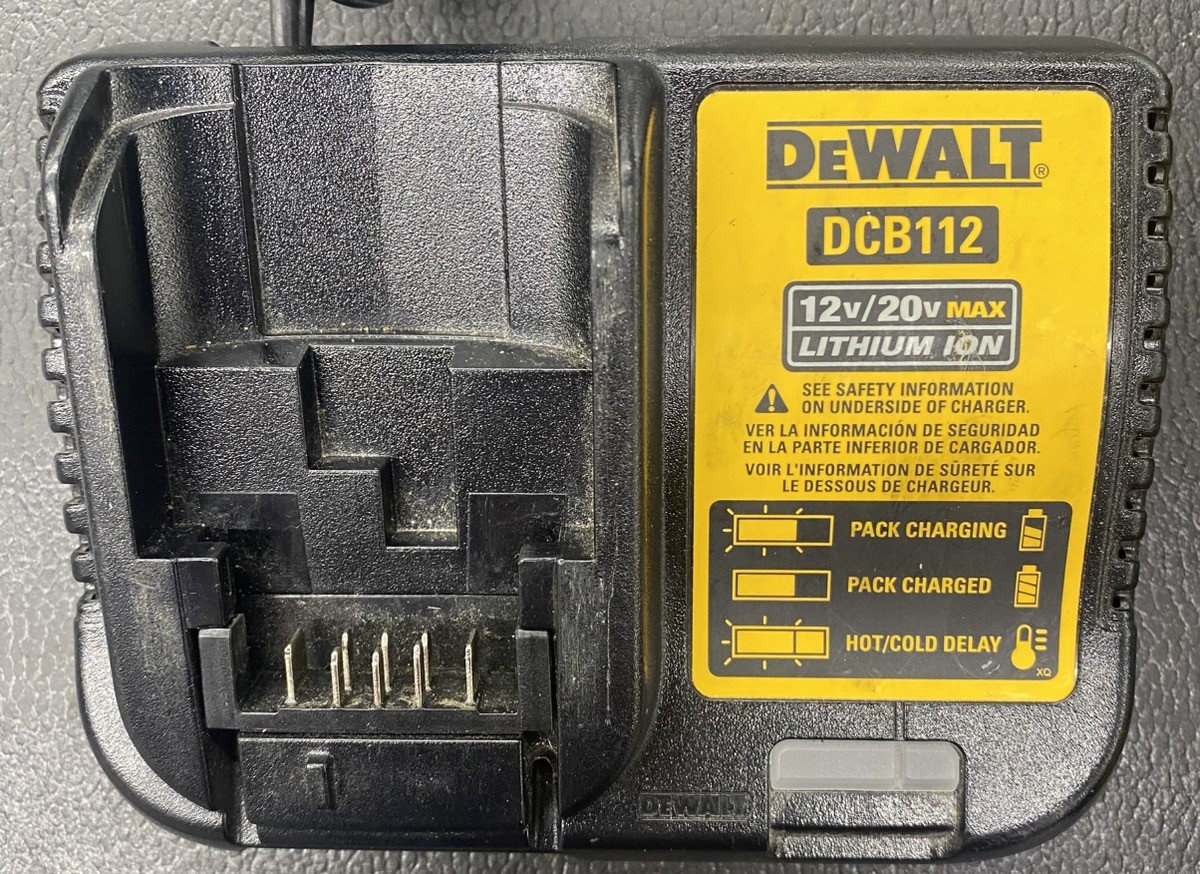 Dewalt DCF913 20V 3/8&Prime; Compact Impact Wrench (PD5036694)